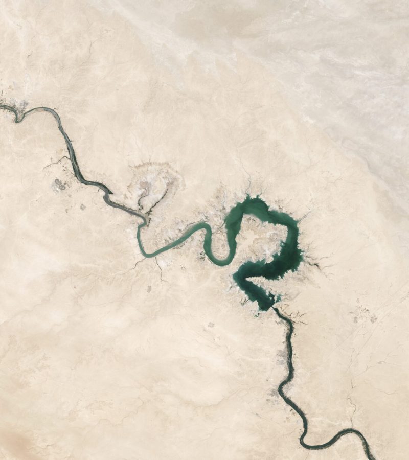 cracks-1840248